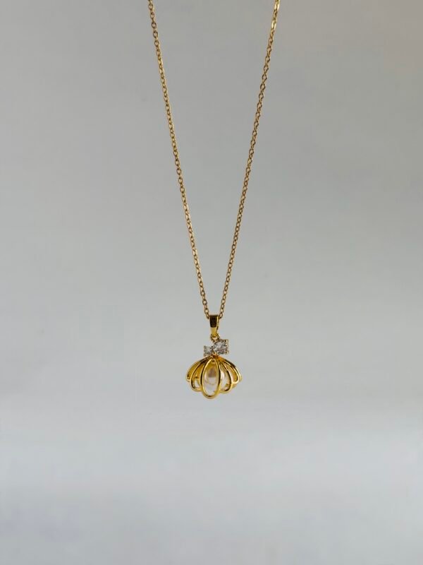 Pearl Bloom Necklace