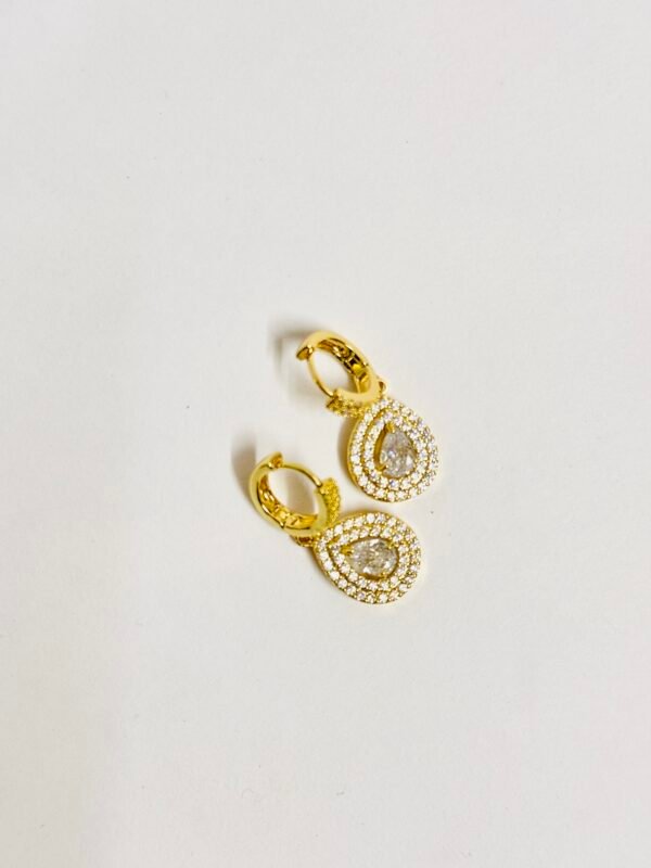 Glimmering Teardrop Earring