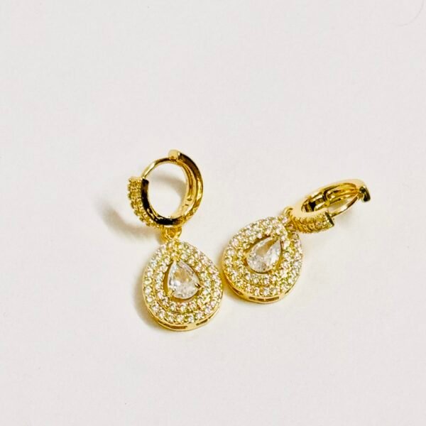 Glimmering Teardrop Earring