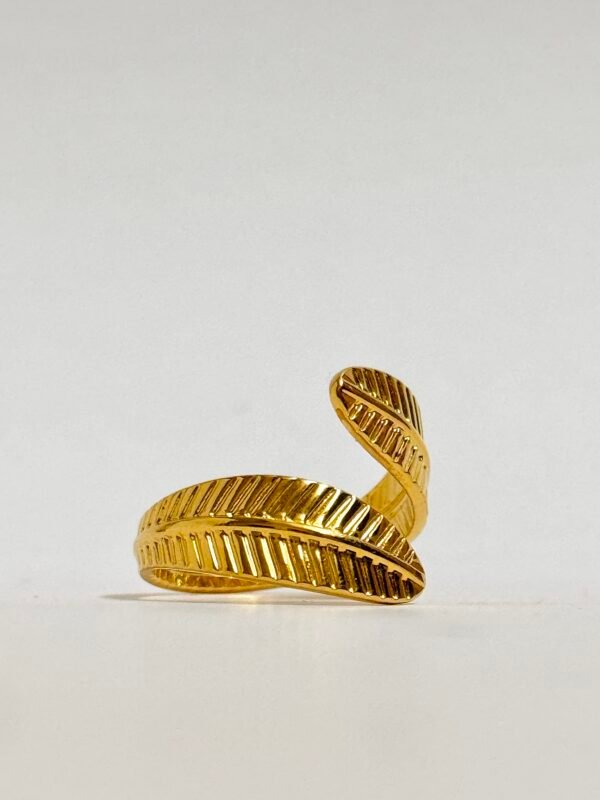 Leaf Embrace Ring
