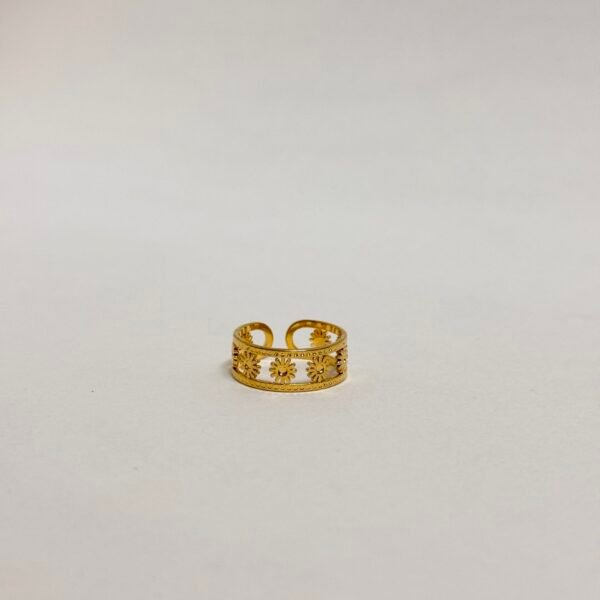 Floral Motif Band Ring