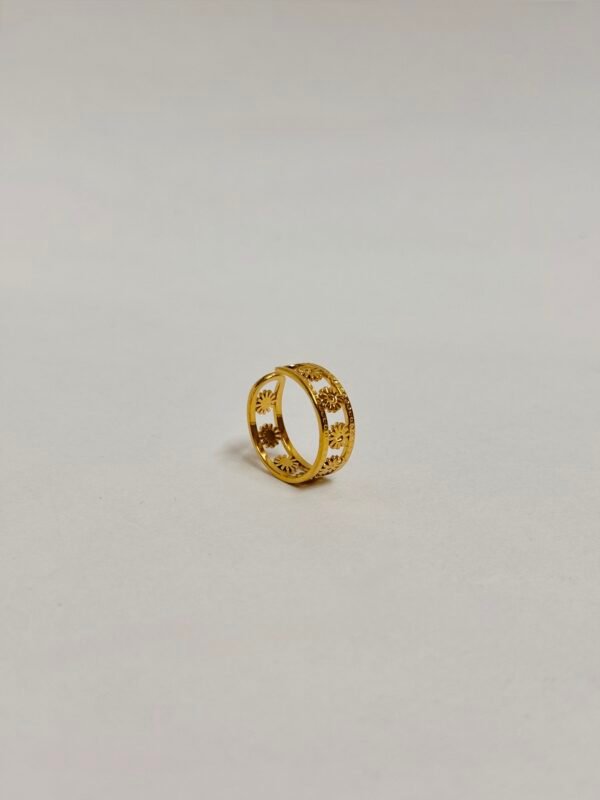 Floral Motif Band Ring